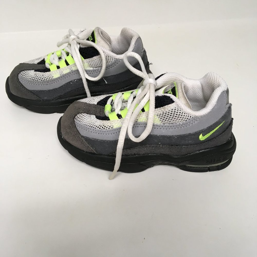 Nlike Air Max Grey/White with lime green accents Toddler Size 7C